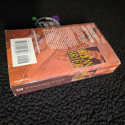 Used: John Grisham - The Pelican Brief (Island Paperback)